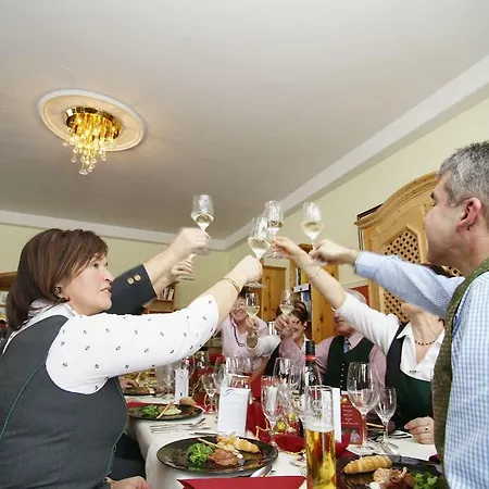 Passhohe 호텔 호엔타우에른