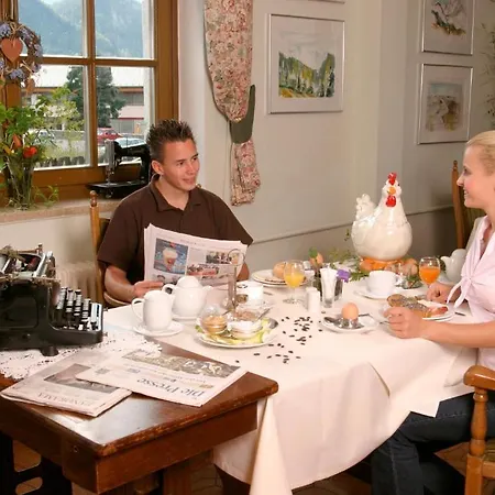 Passhohe 호텔 호엔타우에른