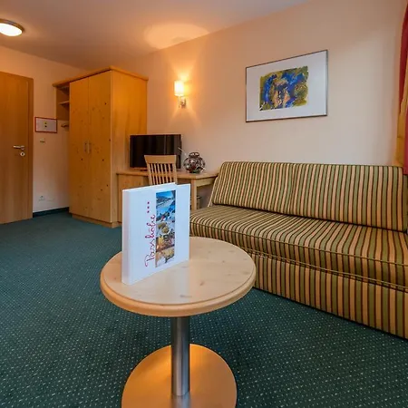 Passhohe Hotel